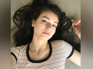 BabeJoelle  live sex cam