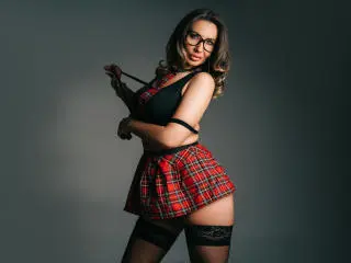 GinaBear  live sex cam