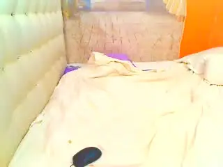 LaFleurDeLaNuit  live sex cam