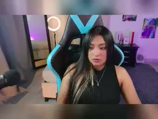 HannahJohnes  live sex cam