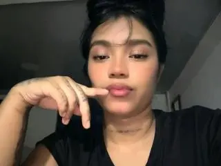 CurvyBrunnete  live sex cam