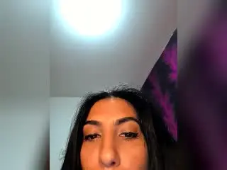 BrunetteBabe69  live sex cam