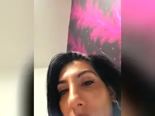 BrunetteBabe69  live sex cam