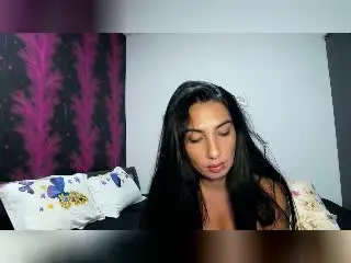 BrunetteBabe69  live sex cam