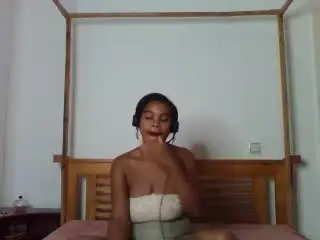 Nashirah  live sex cam