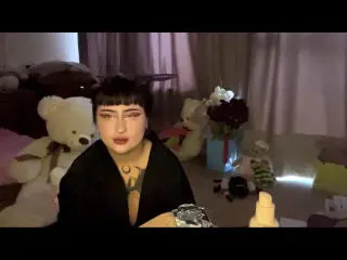 LynnaMitton  live sex cam