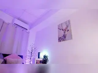 DivineMadness  live sex cam