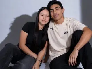 CloeAndJacob  live sex cam