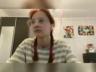 AdrianneEllinger  live sex cam