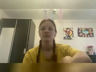 AdrianneEllinger  live sex cam