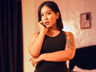 IvonnyJackson  live sex cam