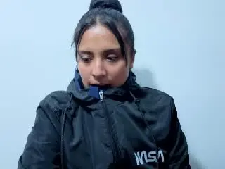 SunnyBlair  live sex cam