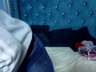 SunnyBlair  live sex cam