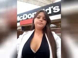 VictoriaWaynes  live sex cam