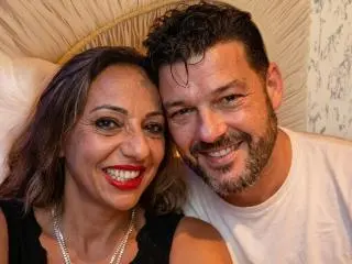 CoupleHottX69  live sex cam
