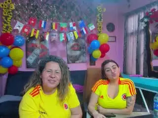 CoupleBomb  live sex cam