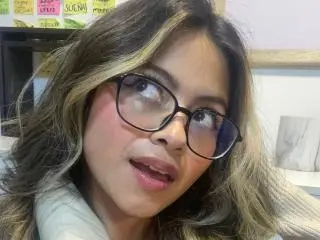 AnittaRouses  live sex cam