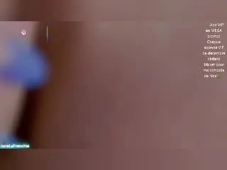 JuneLaFrenchie  live sex cam