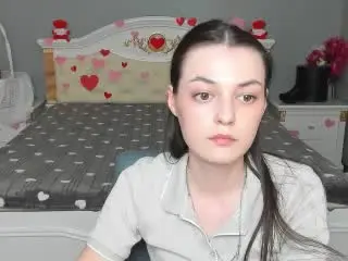 Yasinia  live sex cam