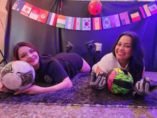 SaraAndMarilyn69  live sex cam