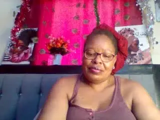 HeavyAss69  live sex cam