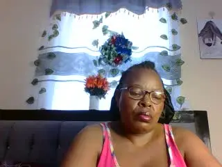 HeavyAss69  live sex cam