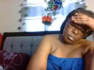 HeavyAss69  live sex cam