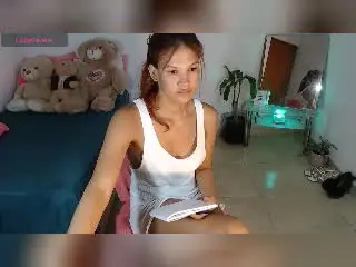 PaulinaNicolle  live sex cam