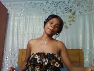 Tiah  live sex cam