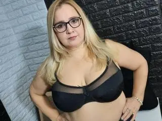 BelaBusty  live sex cam
