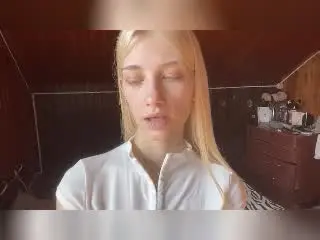 LuciTisue  live sex cam