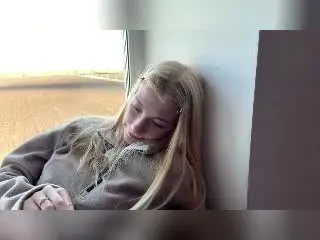 LuciTisue  live sex cam