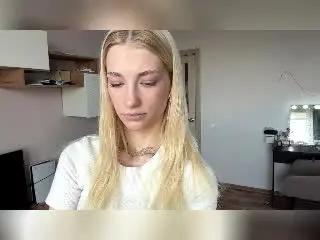 LuciTisue  live sex cam