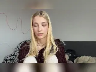 LuciTisue  live sex cam
