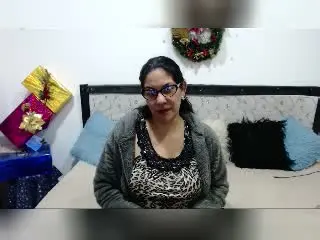 RoraimAnaggie  live sex cam