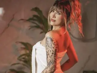 AriJhonnson  live sex cam