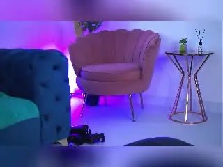 RedLara  live sex cam