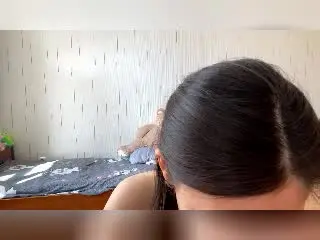 IzettaDingel  live sex cam