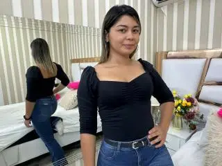 CarlyHamilton  live sex cam