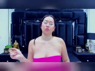 DakotaGauthier  live sex cam