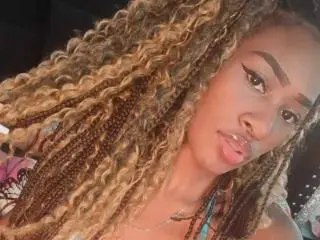 MissNahomi  live sex cam