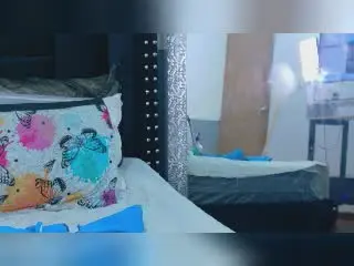 MissNahomi  live sex cam