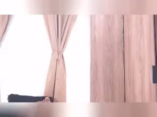 MissNahomi  live sex cam
