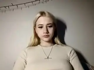 Twiksi  live sex cam