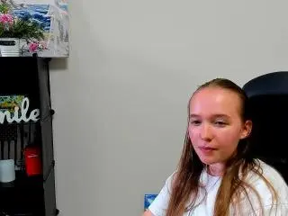 Kattrin  live sex cam