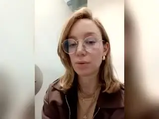 MissFrenchy  live sex cam