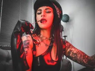 NinaBondQueen  live sex cam