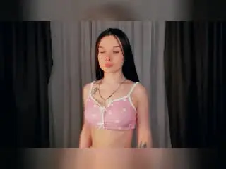 EsterGillom  live sex cam