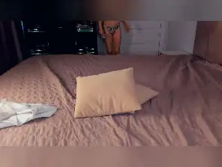 EsterGillom  live sex cam
