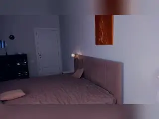 EsterGillom  live sex cam